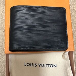 Louis Vuitton Textured Black Wallet